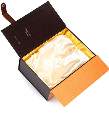 常见的纸质白酒包装盒定制盒型